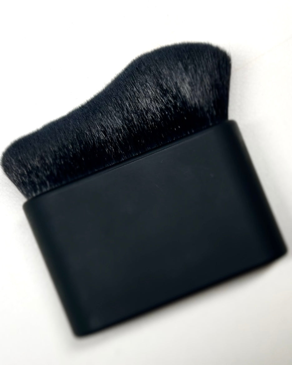 Tan perfecting brush